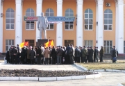 Люберцы (летом):Митинг возле памятника Ленину (2004 год)